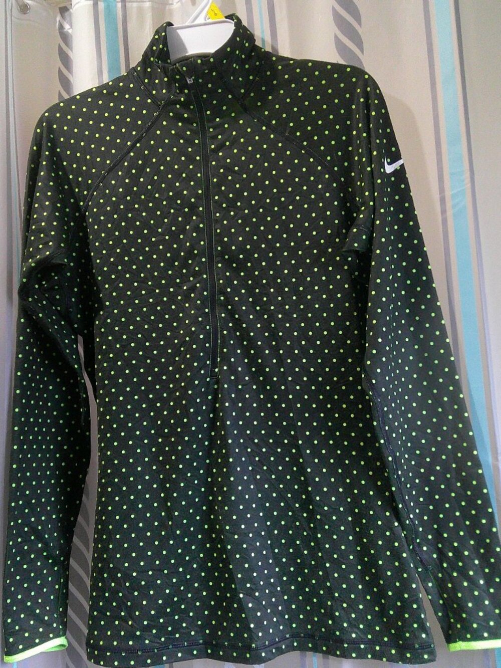 "NIKE PRO" Dri-Fit Warmth 1/2 Zip Fitted Running Shirt Thumb Holes Woman L
